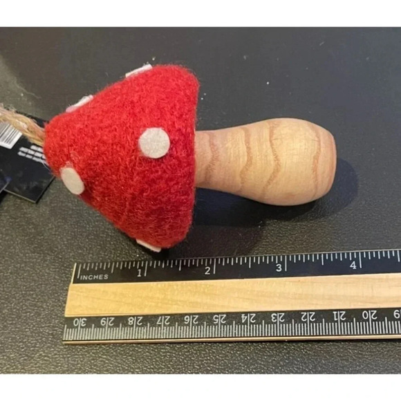 Red White Gnome Toadstool Mushroom Christmas Ornaments Set Of 2 Felt Wood #1 NEW - Picture 4 of 5